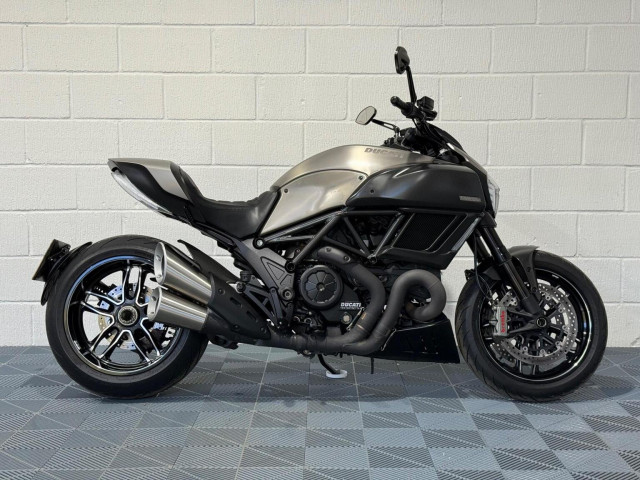 DUCATI DIAVEL
