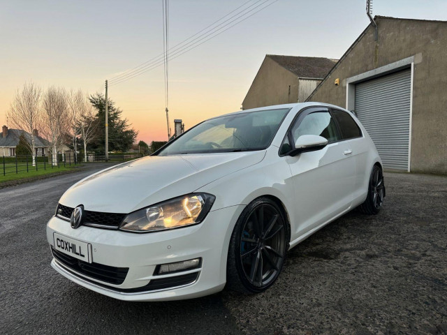 VOLKSWAGEN GOLF 2.0 TDI BlueMotion Tech GT