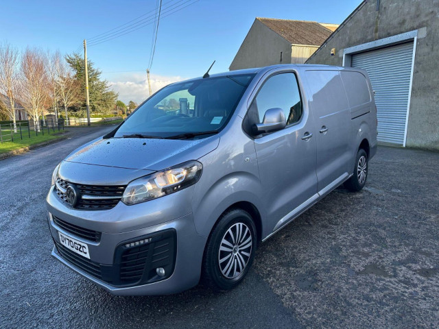 VAUXHALL VIVARO 1.5 Turbo D 2900 Sportive