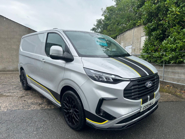 FORD TRANSIT CUSTOM 2.0 Transit Custom Limited Van 300 L1 2.0L EcoBlue 136PS FWD 6 Speed Manual