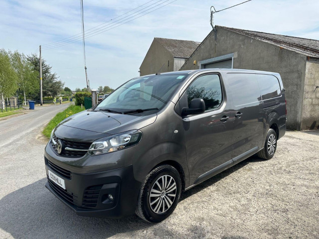 VAUXHALL VIVARO 2.0 Turbo D 3100 Dynamic