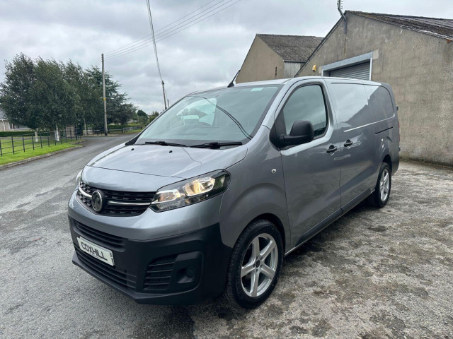 VAUXHALL VIVARO 1.5 Turbo D 2900 Edition