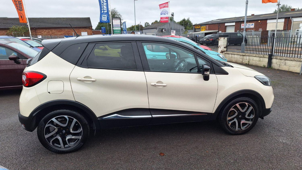RENAULT CAPTUR