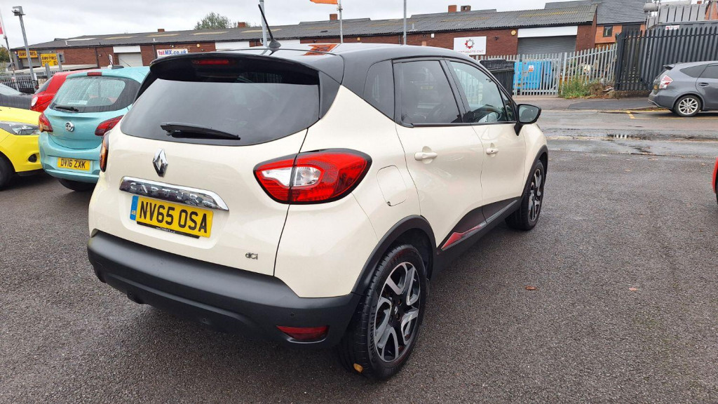 RENAULT CAPTUR