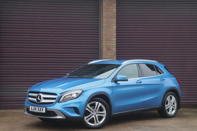 MERCEDES-BENZ GLA CLASS 2.1 GLA200 CDI SE PREMIUM