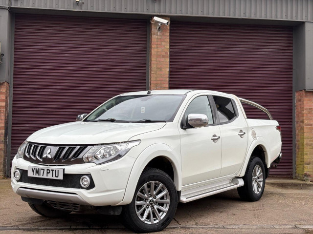 MITSUBISHI L200 2.4 DI-D DC Barbarian