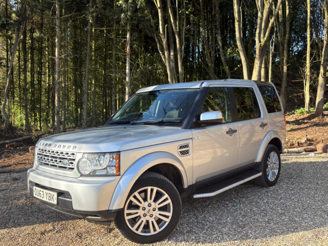 LAND ROVER DISCOVERY 3.0 SD V6