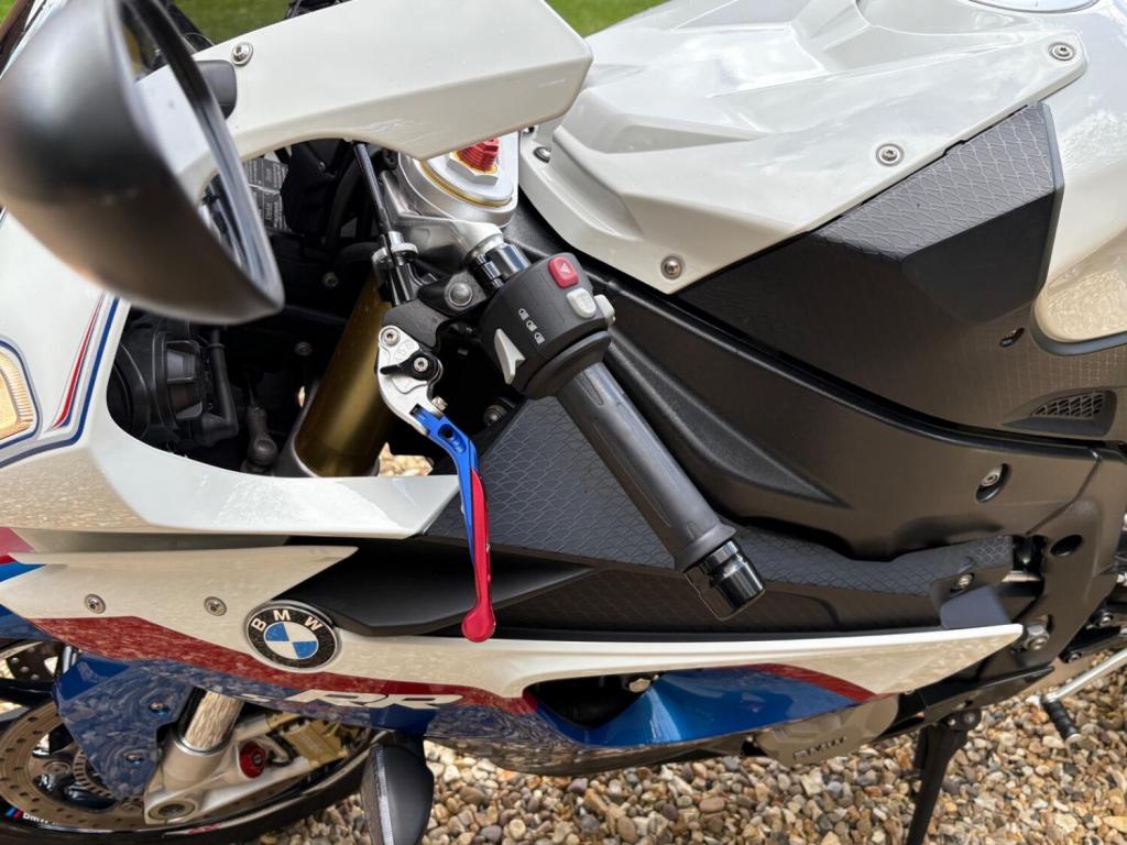 BMW S1000RR