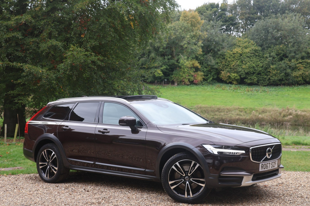 VOLVO V90 CROSS COUNTRY