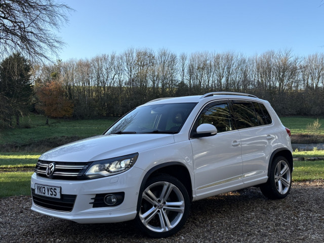 VOLKSWAGEN TIGUAN 2.0 TDI BlueMotion Tech R-Line