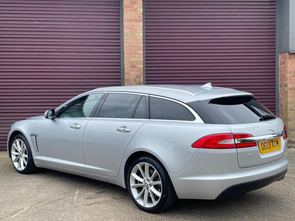 JAGUAR XF
