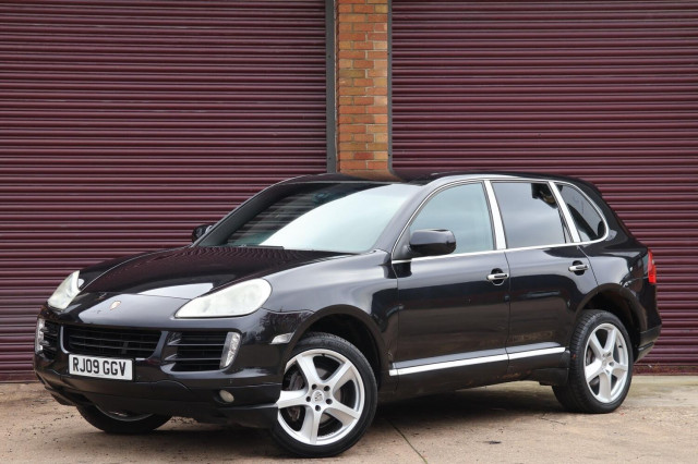 PORSCHE CAYENNE 3.0 TDI V6