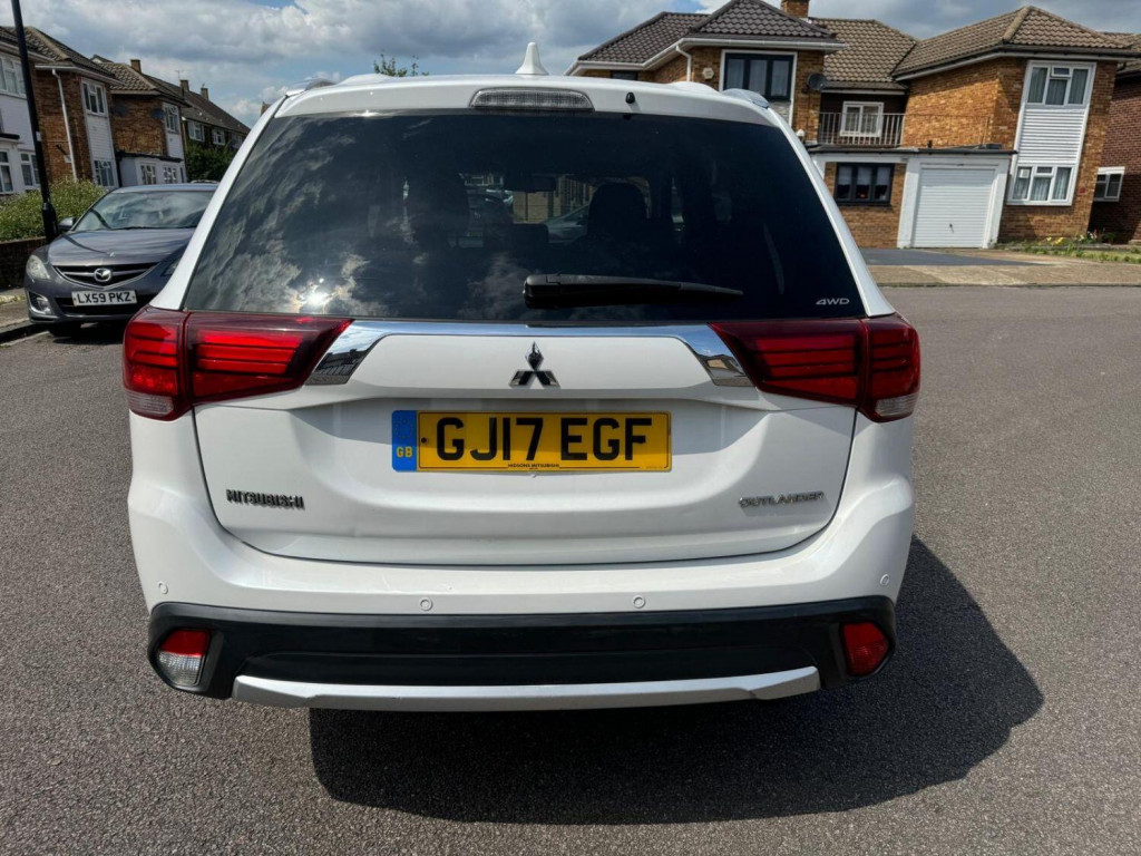 MITSUBISHI OUTLANDER