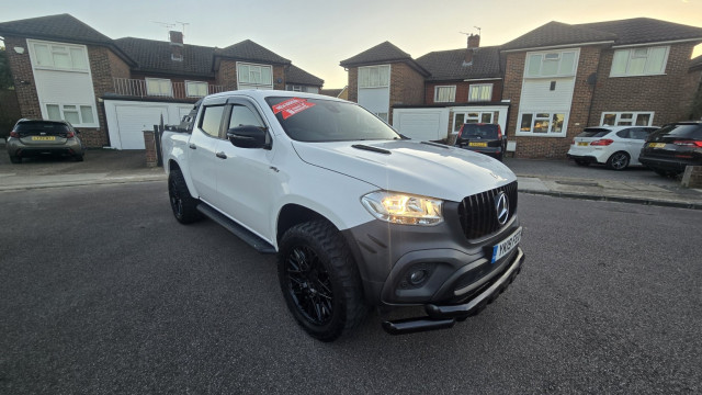 MERCEDES-BENZ X CLASS 2.3 CDI Pure