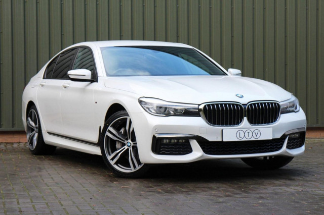 BMW 7 SERIES