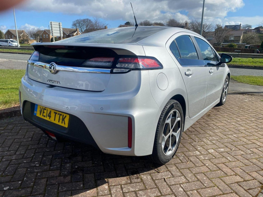 VAUXHALL AMPERA