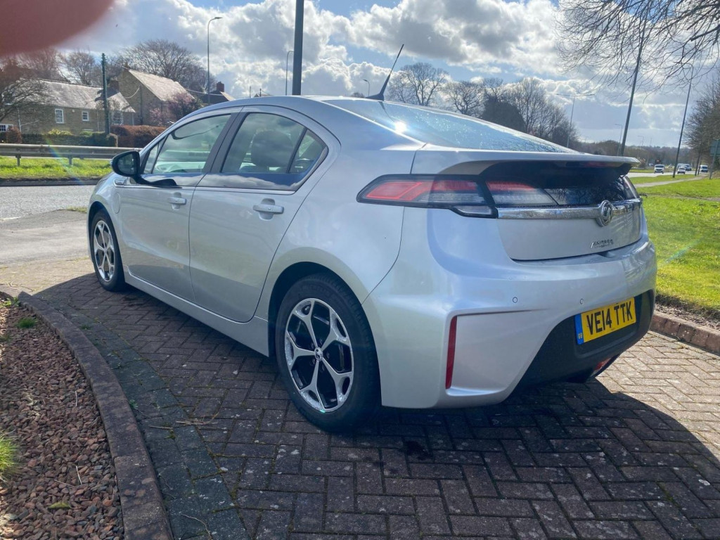 VAUXHALL AMPERA