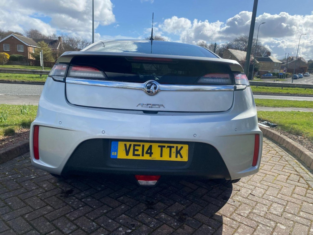 VAUXHALL AMPERA