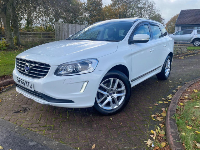 VOLVO XC60 2.4 D5 SE Lux Nav Auto AWD Euro 6 (s/s) 5dr