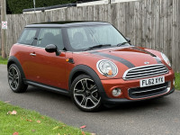 MINI HATCH