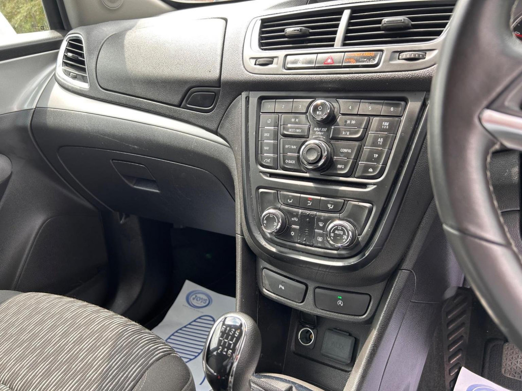 VAUXHALL MOKKA