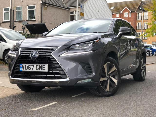 LEXUS