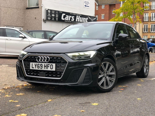AUDI