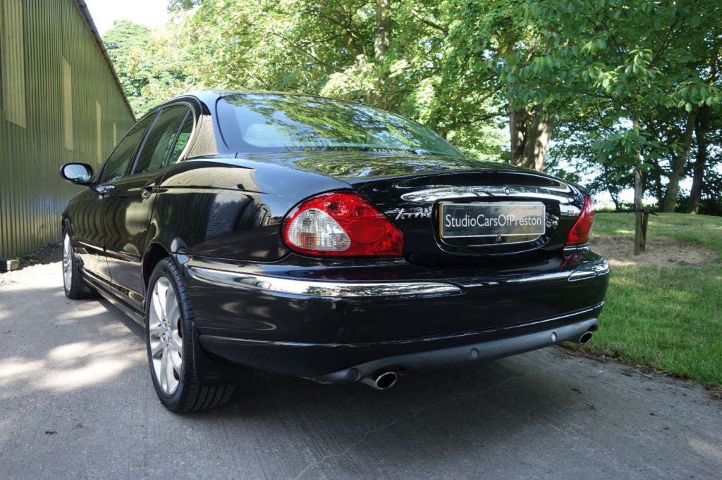 JAGUAR X-TYPE