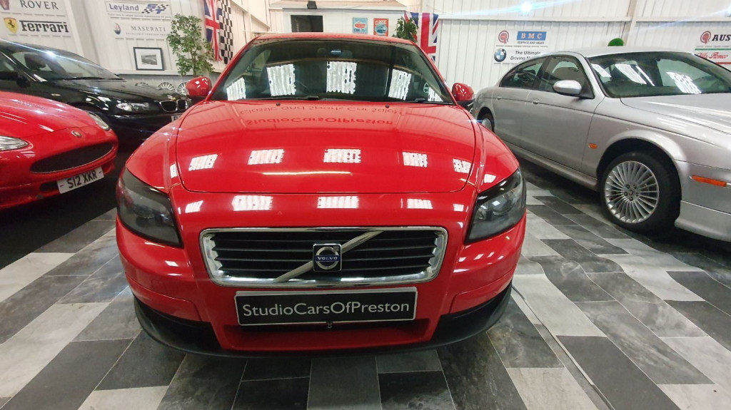 VOLVO C30