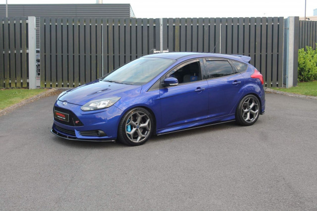 FORD FOCUS 2.0T EcoBoost ST-2 Euro 5 (s/s) 5dr (2014/14)
