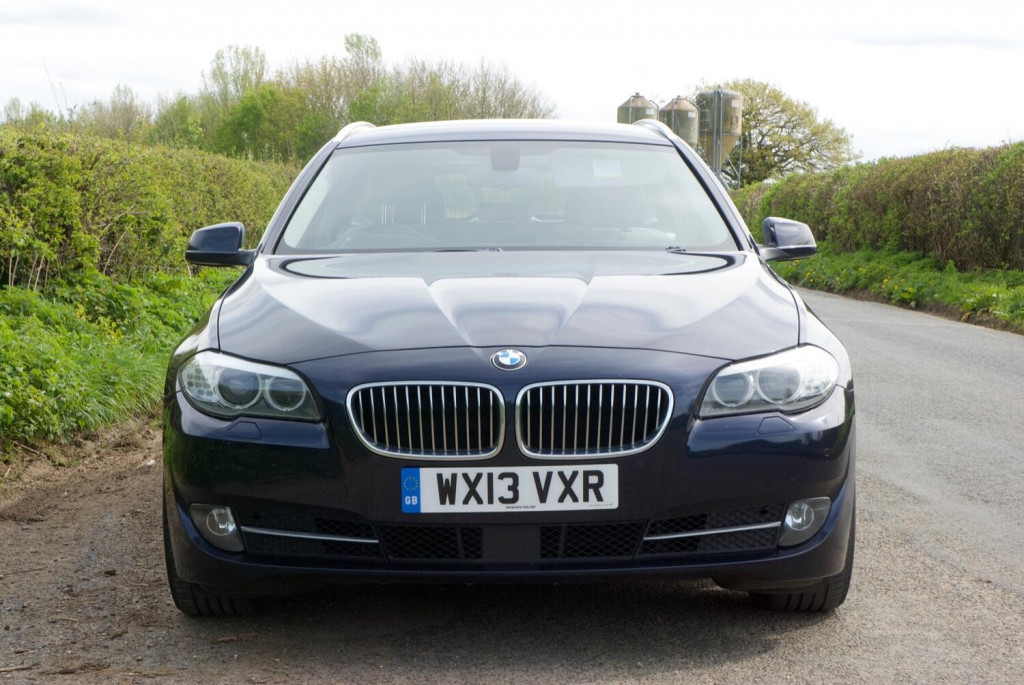 View BMW 5 SERIES 2.0 520d SE Touring