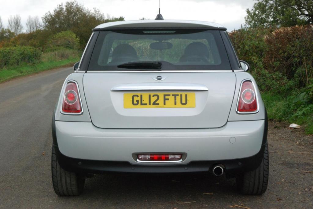 View MINI HATCH 1.6 Cooper D London 2012 Edition Hatch