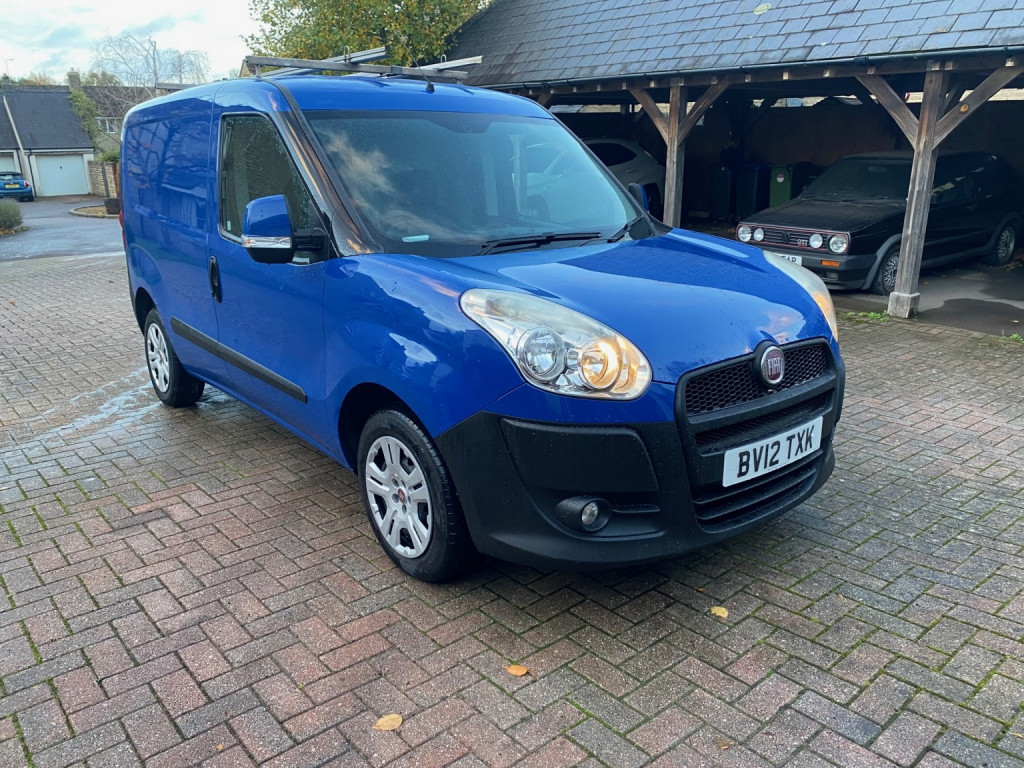 View FIAT DOBLO 1.3 Doblo Cargo Cargo 1.3 90 Multijet Ii Sx