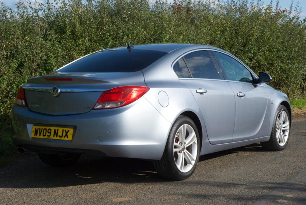 VAUXHALL INSIGNIA