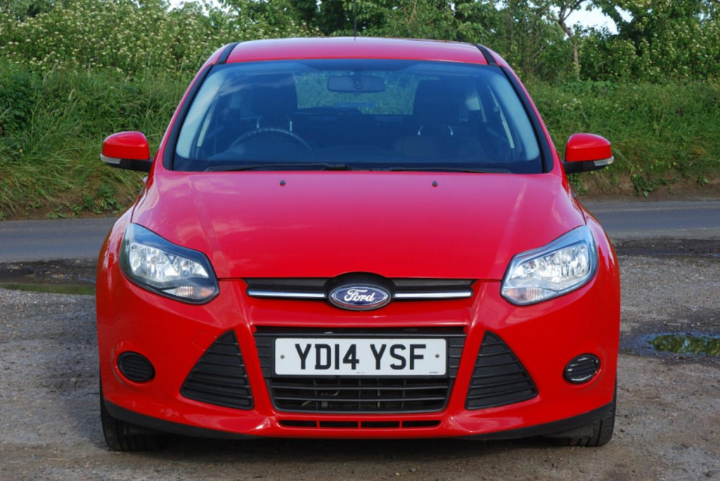 View FORD FOCUS 1.6 Edge