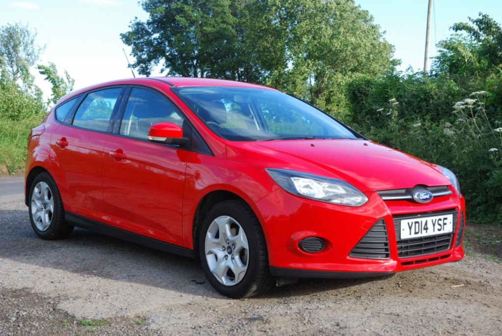 View FORD FOCUS 1.6 Edge