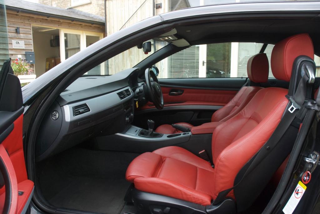 BMW 3 SERIES