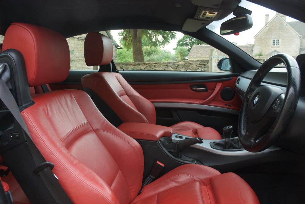 BMW 3 SERIES