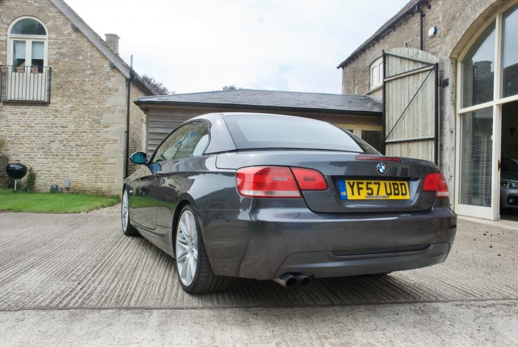 BMW 3 SERIES