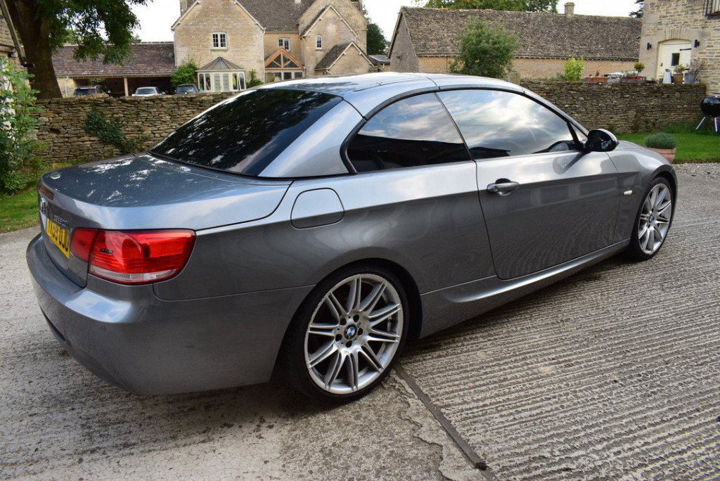 BMW 3 SERIES