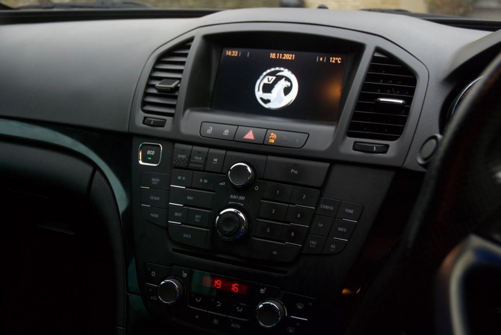 VAUXHALL INSIGNIA