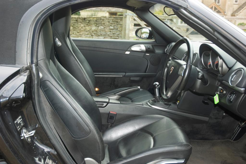 PORSCHE BOXSTER