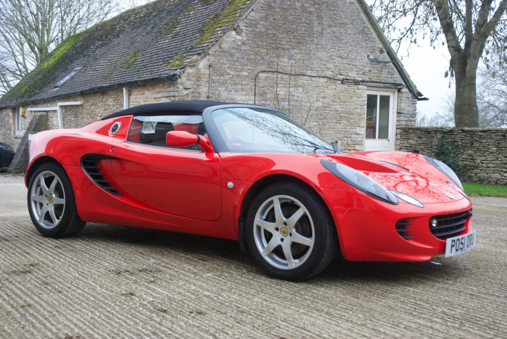 View LOTUS ELISE 16V