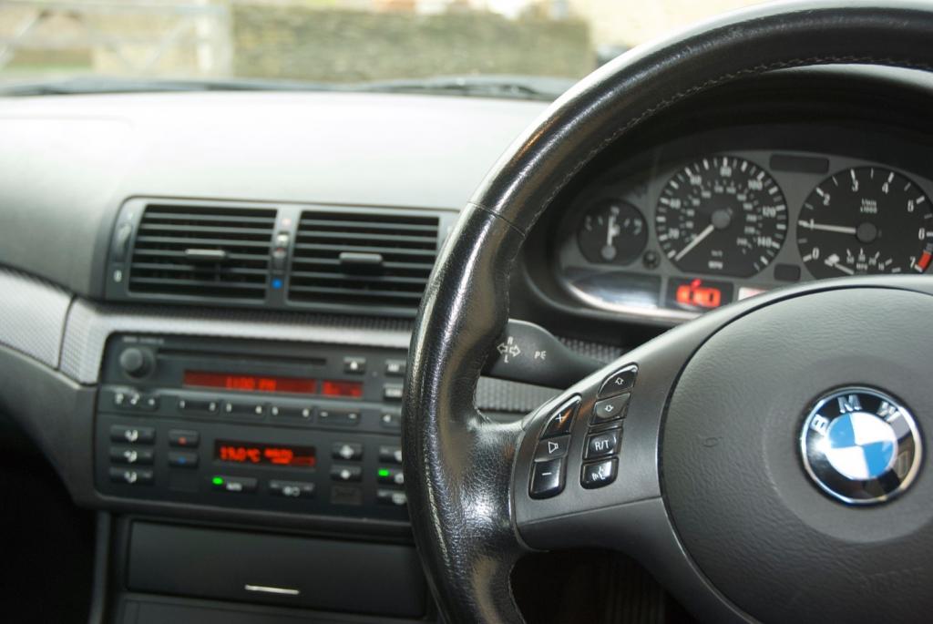 BMW 3 SERIES