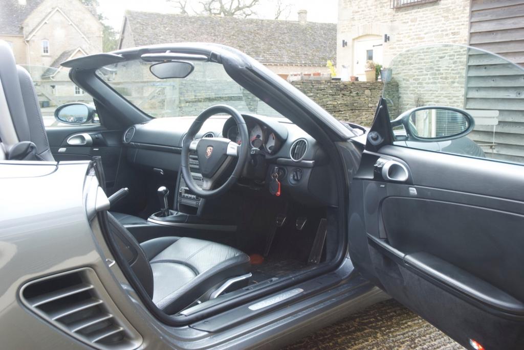 PORSCHE BOXSTER