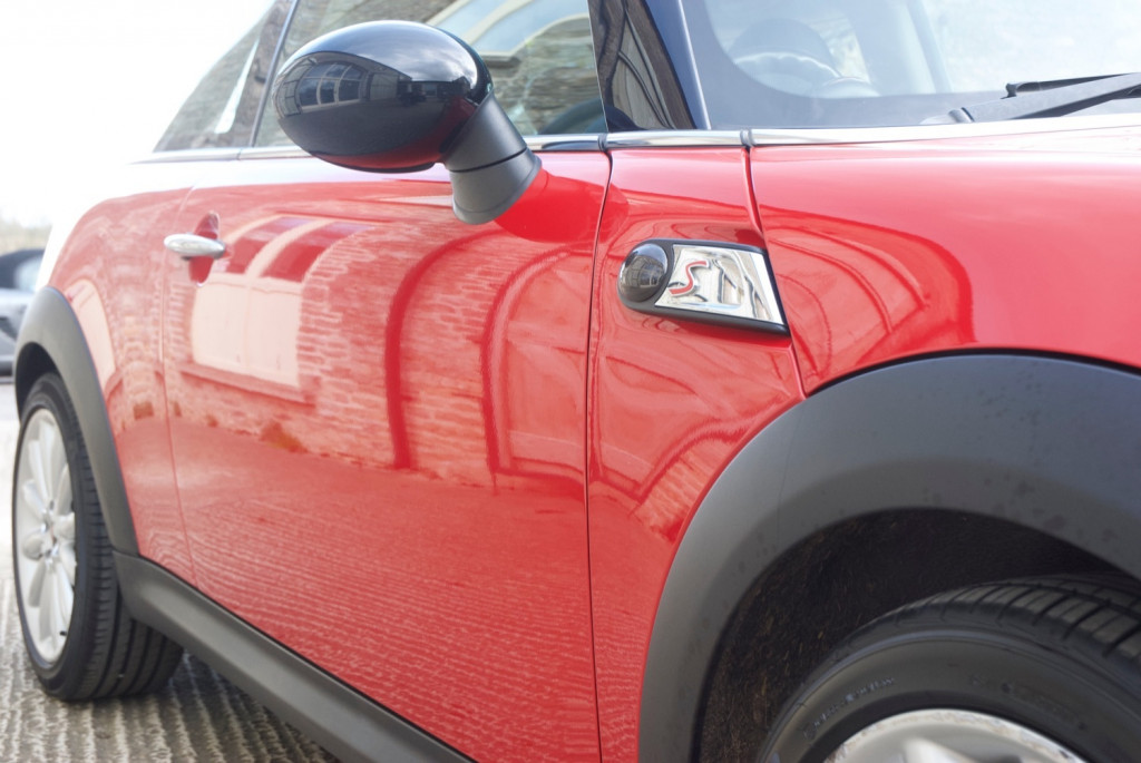 View MINI MINI COOPER S