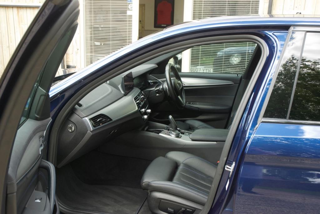 BMW 5 SERIES