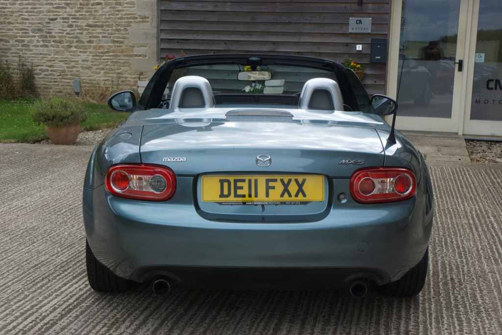 MAZDA MX-5