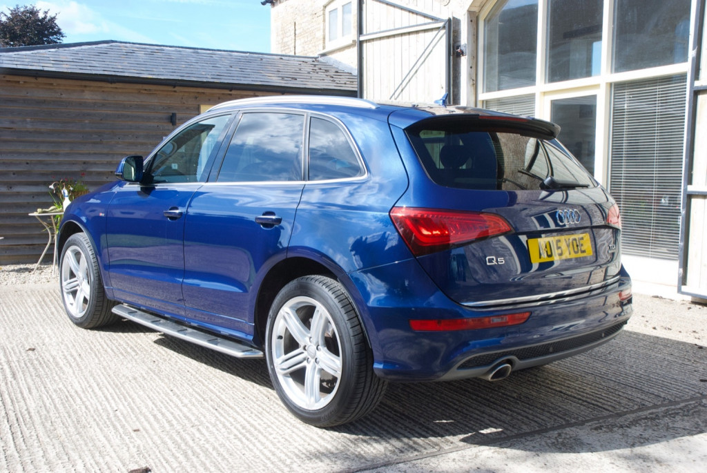 AUDI Q5