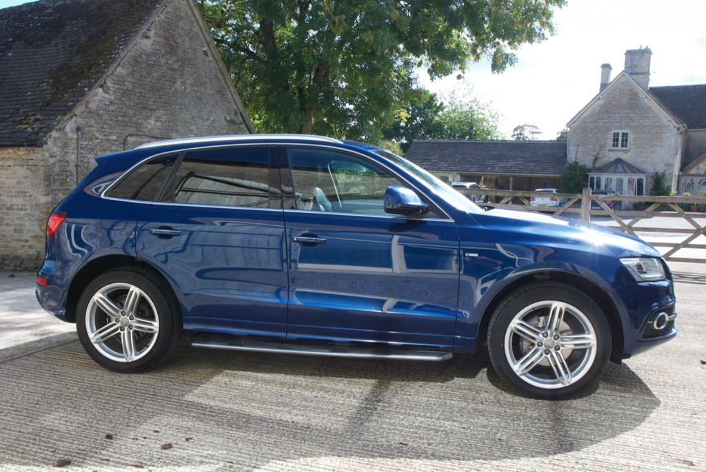AUDI Q5